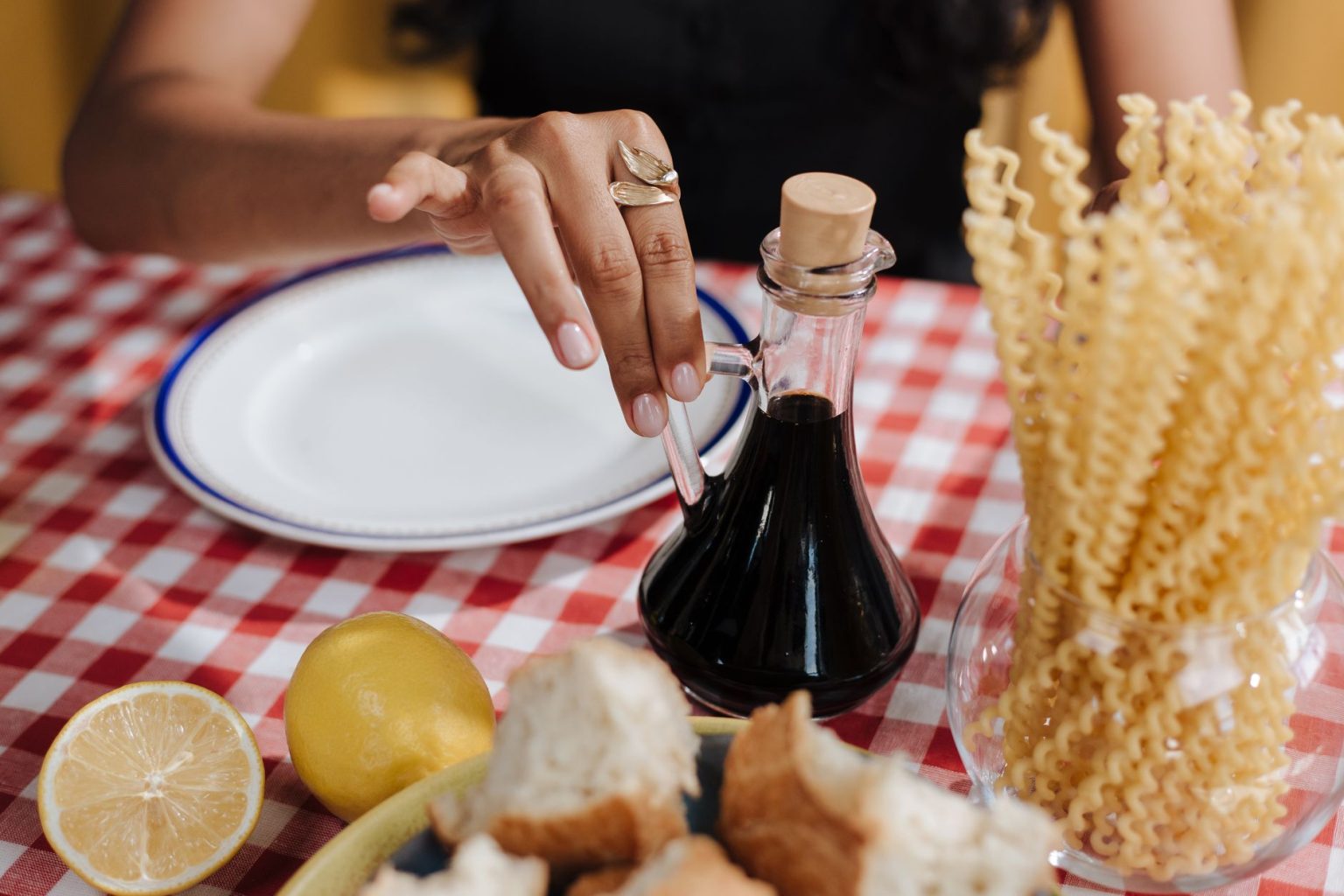 Of Users Can You Use White Wine Vinegar Instead of Rice Vinegar? (Uses) - Mama ...