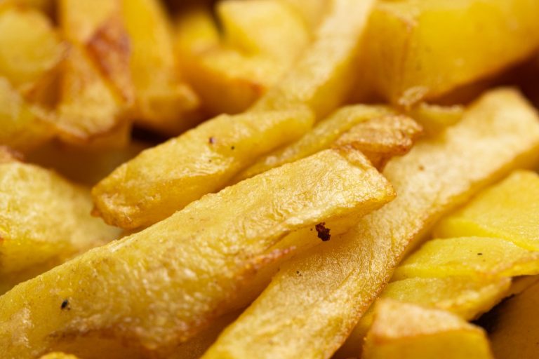 How Long to Air Fry Homemade Fries? (Time & Doneness Tips) - Mama ...
