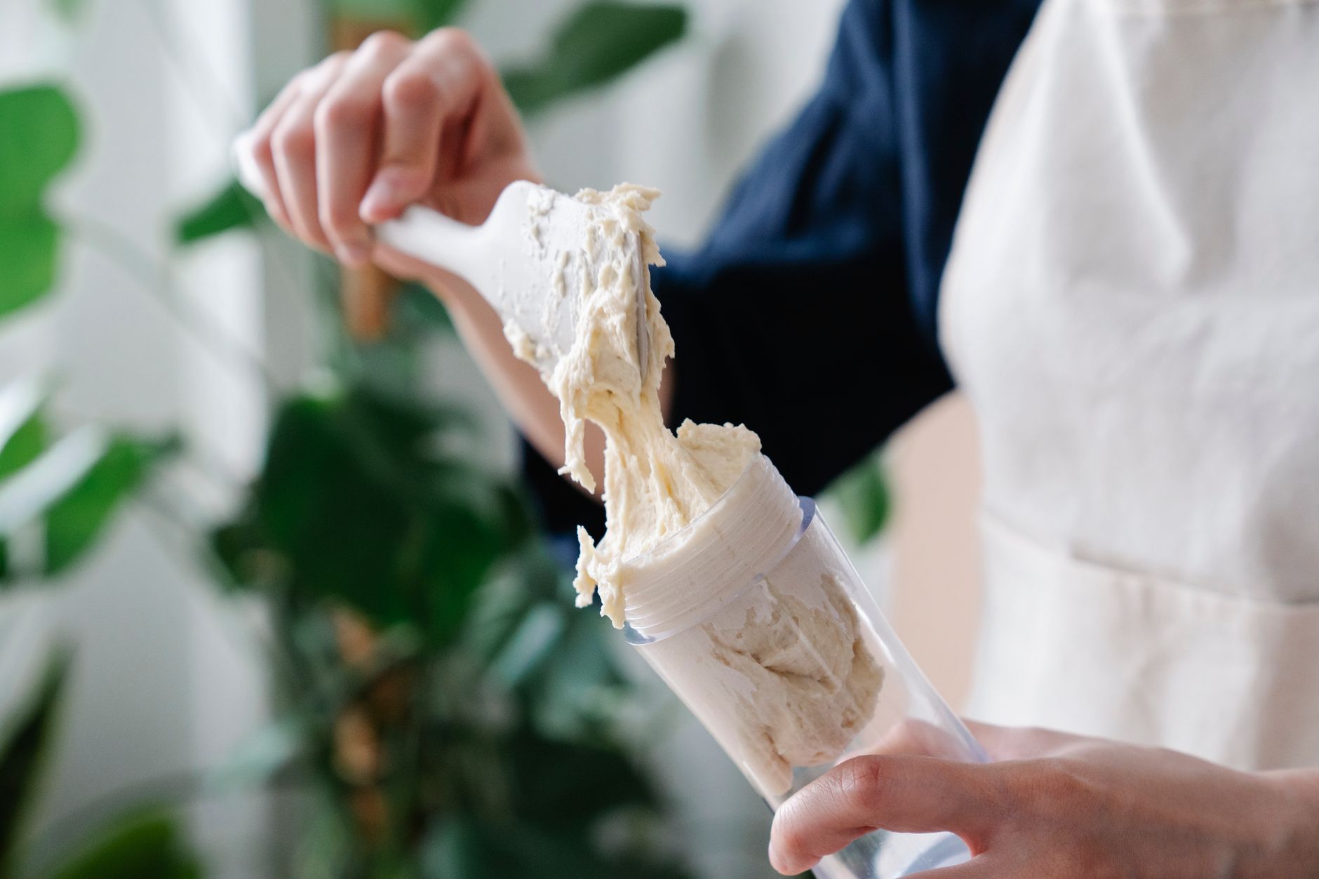 Cinnamon Roll Cream Cheese Icing