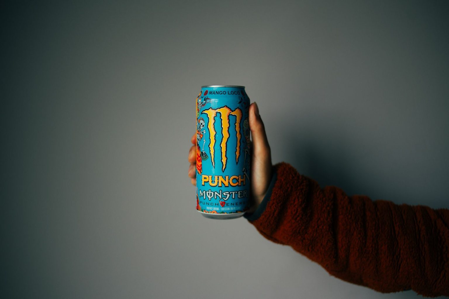 How Many Calories in a Monster Energy Drink? (Per Serving) - Mama ...